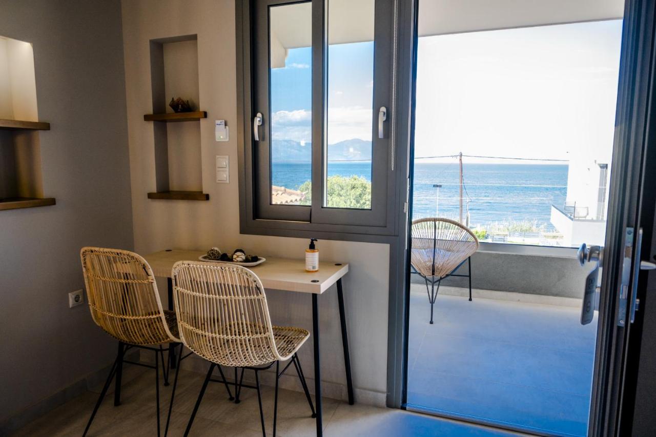 Theros Suites Dhiminio Extérieur photo